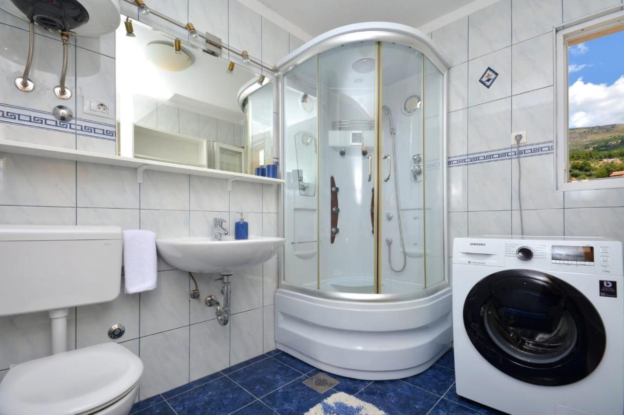Appartement Apartman Vanda à Podstrana Extérieur photo