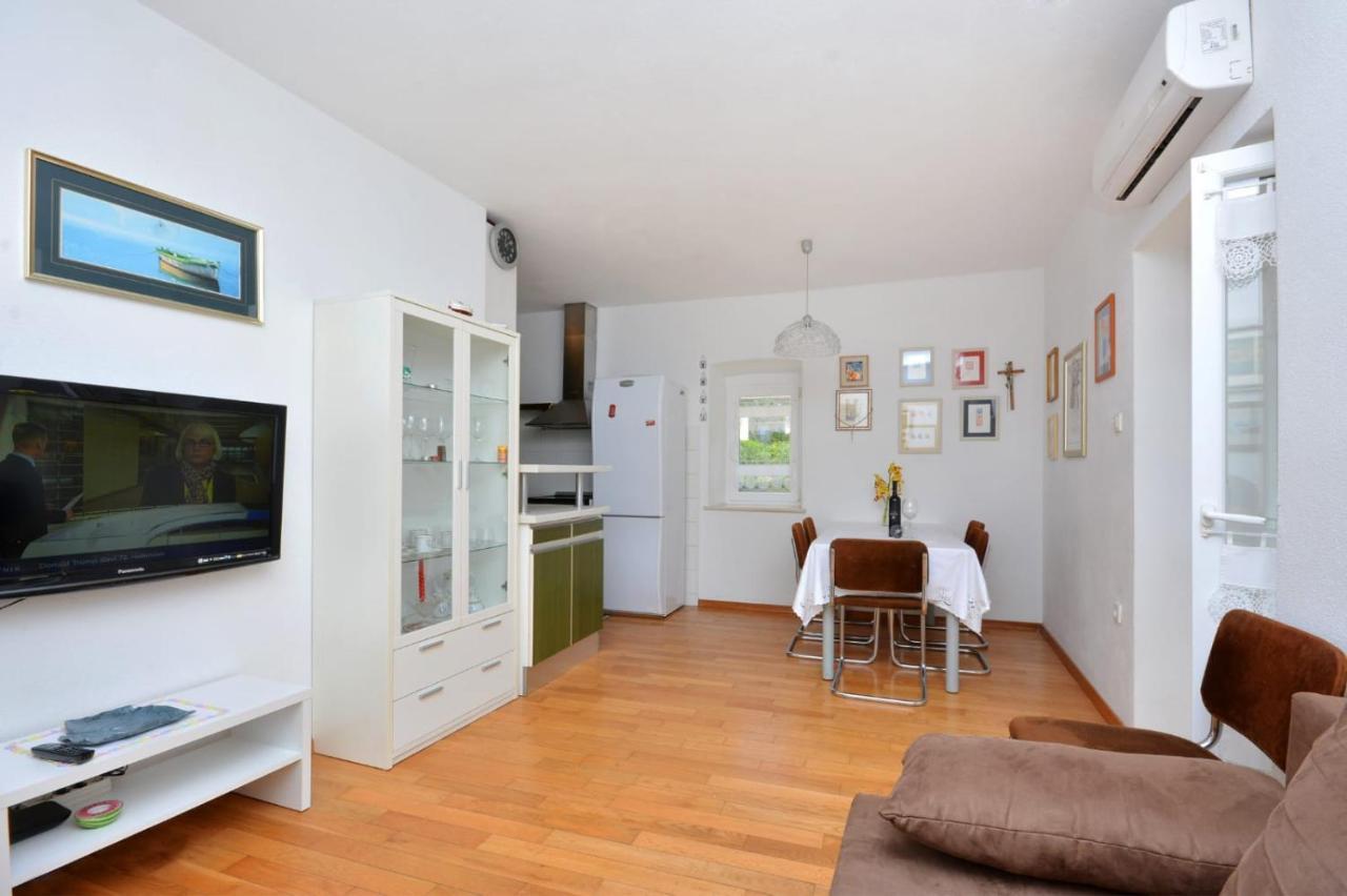 Appartement Apartman Vanda à Podstrana Extérieur photo